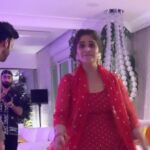 Arti Singh Instagram - Stepping into the week . First 15 days were so slow . Gearing up . Enjoyed partied like crazy . Now back to normal routine . And some seriousness❤️