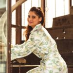 Arti Singh Instagram - The secret is to listen to more music and less advice 😍 Wearing @fleurandfiji Clicked by @iam_kunalverma
