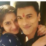 Arti Singh Instagram – 2007 se ab tak Sirf pyar diya. Ladli thi main apki. U said u wil b my guiding star forever . But Sitara toh tab bante hai jab chale jate hain . Aise nhi chahiye thi guidance . I loved u and I wil always love you.2007 when I met u I never thought I wil always b with u till now Kyunki main rishton mein kacchi pad jati hun . Par apne nahi tuutne diya kabhi .I wil b your Behna your bacha forever. Bohut Kuch hai . Jab milungi tab kahungi. See u on other side my andu my brother ๐คmera bhai