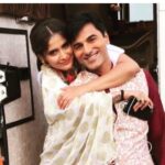 Arti Singh Instagram – 2007 se ab tak Sirf pyar diya. Ladli thi main apki. U said u wil b my guiding star forever . But Sitara toh tab bante hai jab chale jate hain . Aise nhi chahiye thi guidance . I loved u and I wil always love you.2007 when I met u I never thought I wil always b with u till now Kyunki main rishton mein kacchi pad jati hun . Par apne nahi tuutne diya kabhi .I wil b your Behna your bacha forever. Bohut Kuch hai . Jab milungi tab kahungi. See u on other side my andu my brother 🤗mera bhai