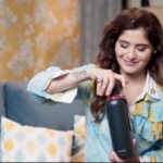Arti Singh Instagram - Going outside? Then why purchase a plastic water bottle when you can carry your home beverages with you in a reusable bottle, all the time. That's right, the Borosil Hydra Flask bottle is a perfect go-to product, whether you want to climb a mountain or catch a train. Get your own Hydra Trek flask now from their website www.myborosil.com #harpalhardilborosil #noplasticisliyefantastic #vaccuminsulatedbottle #myborosil #hydration #borosilandyou @borosilandyou