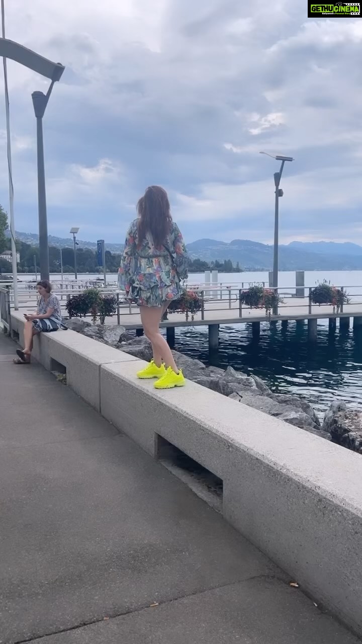 Arti Singh Instagram - Lausanne ❤️❤️❤️ ab ek bar barf se Dhaka 🙃🙃🙃🙃switzerland dekhna hai🤓☺️💕