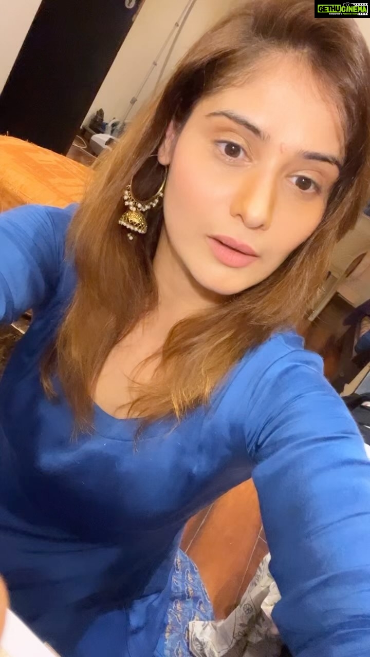 Arti Singh Instagram - Haan hain 3 bache meri tunni Munni chunni .. ☺️