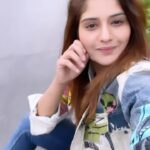 Arti Singh Instagram - Lakhon hai magar ☺️😉 #reels #reelsinstagram #reelitfeelit #reelkarofeelkaro #trendingreels #artisingh5