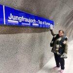 Arti Singh Instagram - Our first snow experience Mount jungfraujoch ❤️ 2nd photo mommy’s happiness 😍❤️❤️blessed .. grateful @thomascookofficial @shameershaikh786 @alkaavats