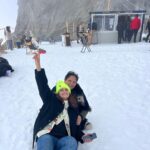 Arti Singh Instagram - Our first snow experience Mount jungfraujoch ❤️ 2nd photo mommy’s happiness 😍❤️❤️blessed .. grateful @thomascookofficial @shameershaikh786 @alkaavats