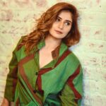 Arti Singh Instagram - Be yourself there is no one better ☘️ Clicked by @ashish_sawant__ Hair by @anjalichaudhary9876 Make up @nish_chandnani