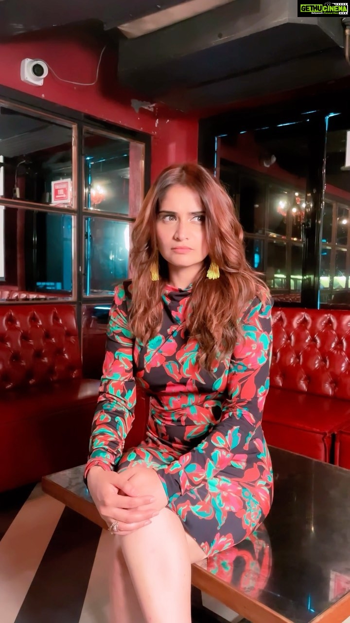 Arti Singh Instagram - I’d just walk off… No space for negativity… 💇🏻♀️: @anjalichaudhary9876 💄: @makeupbynidhidesai 📍: @truetrammtrunk . . . #feelkaroreelkaro #feelitreelit #reels #reelsinstagram #reelsvideo #instagood #instadaily #reelsindia #trending #strongwomen #girlpower #artisingh