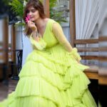 Arti Singh Instagram - Find that girl they are all talking about. The forgetful one who loses her shoes! . . 💇🏻‍♀️: @anjalichaudhary9876 💄: @makeupbynidhidesai 📍: @truetrammtrunk 📷: @mayankpradhan_ . . #ootd #fairy #cindrella #instagood #instadaily #photooftheday #fashion #stylish #stylebuzz #artisingh