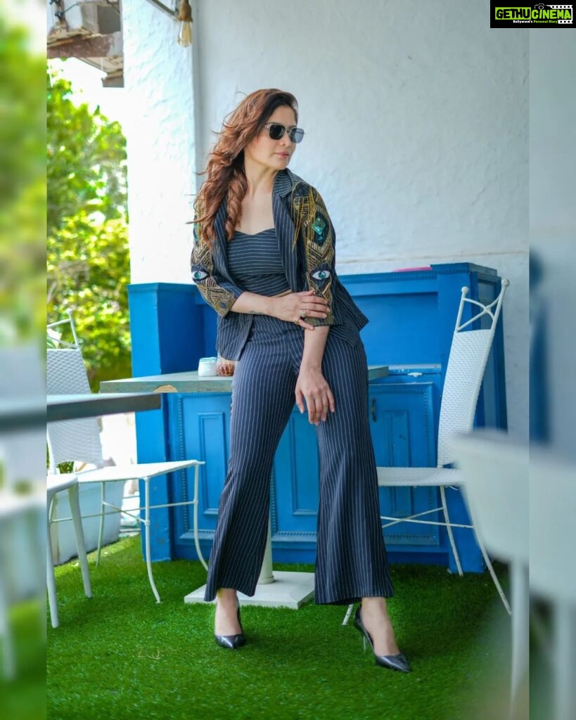 Arti Singh Instagram - A crazy day is by how we make the most of every minute... Outfit: @gurbakshofficial @connectedforfashion Hair and MUA: @tapsi_makeup Location: @whitelamavilla . . . #ootd #ootdstyle #ootdfashion #instagood #instadaily #fyp #style #stylish #fashion #artisingh