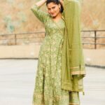 Arti Singh Instagram - Life is long lesson in humality ❤️ Wearing @tara_c_tara