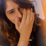 Arti Singh Instagram - Baahon mein chale aaooooo 😍