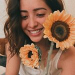 Asha Negi Instagram - To hope, love and sunflowers!🌻🫶