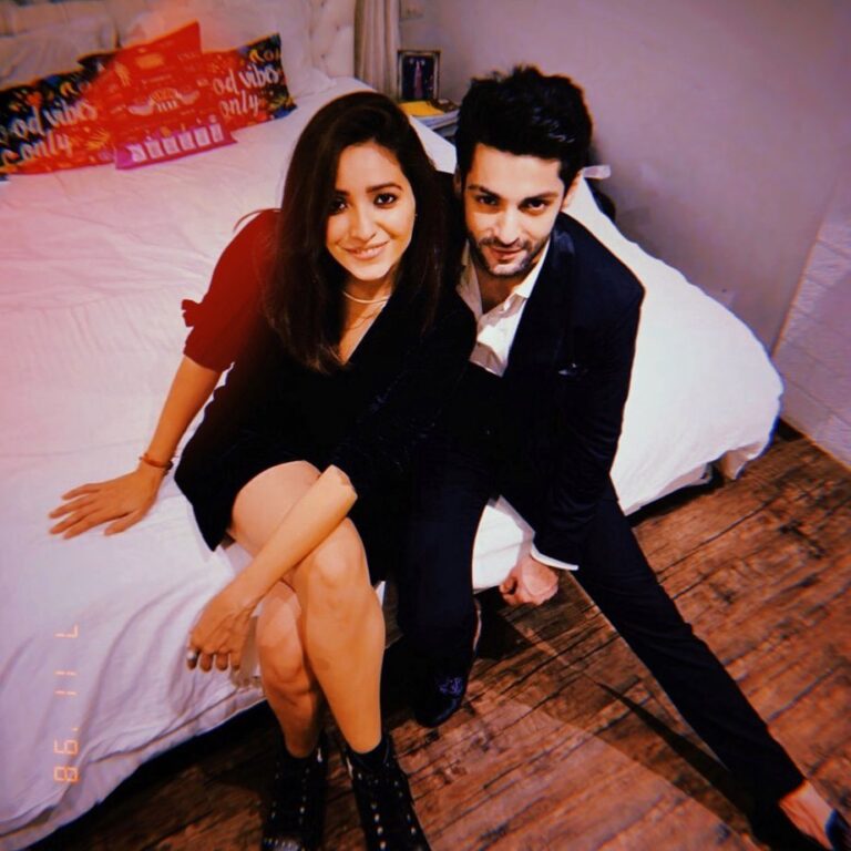 Asha Negi Instagram - To this friendship🥂 To always ending the texts with ‘mil jaldi!’ To having that unsaid bond forever🫶 Love you bro🌻♥️ Janmadin mubarak ho channa mereya🌟