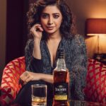Asha Negi Instagram - Loving my #collaboration with Teacher’s 50 Scotch Whisky! There’s no better way to begin my long weekend than to kickstart it with my go to Teacher’s 50. This smooth and smoky blend has just the right balance! @teachersscotchwhisky #teachersscotchwhisky #teachers50 #teacherswhisky #teachersscotchwhisky -Drink Responsibly -The content is for people above 25 years of age only