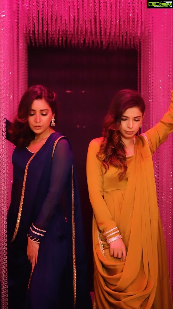 Asha Negi Instagram - Happy Propose day ppl!🥀🤪 Show your girls some love, Itna effort daala hai dekho humne🥹 . Shot by @souravsharmaofficial Outfit : @feathersnflowers Hmu : @rushipassion Space : @myqyuki