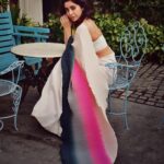 Asha Negi Instagram - I told the stars about you!✨💫 . . @pehelaggarwal 📷 Mua/hair @thatgalwithmakeup Styled by @savlambaa . . Saree- @SewSutra PR & coordination- @Onenessbymn