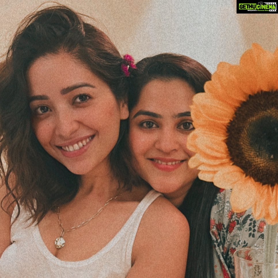 Asha Negi Instagram - Happy birthday @iam.nishthasharma What would I do without you! Thankyou for being born, for doing everything that you do to make this world a more beautiful place. So happy that you’re getting to spend your birthday the way you wanted.. Love you♥️
