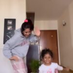 Asha Negi Instagram - Happy New year evryone! What better way than starting the year with some more dancing and just being happy and goofy no matter what may come🤷🏻‍♀️🤪 Here’s to taking life a little less seriously this year:) Love🫶💫