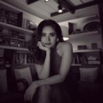 Asha Negi Instagram - “Let the waters settle and you will see the moon and the stars mirrored in your own being…” -Rumi🤎🌻