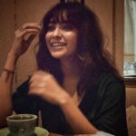 Asha Negi Instagram - Normalise leaving after the first red flag🚩 I won’t do it, but you guys should!😁