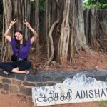 Asha Negi Instagram - This place! No way I can describe in words what this place and these people mean to me.. all I can say is I left a piece of my heart here and took back so much for life. Thankyou @adishaktitheatre @nimmyraphel @vkvinayadishakti @ashiqasal @airwindrain @soorajishear @mee_dancing For everything💕 Adishakti Theatre