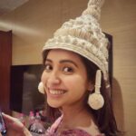 Asha Negi Instagram – Not your bride material!🤪
.
📸 @iamkenferns