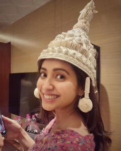 Asha Negi Instagram - Not your bride material!🤪
.
📸 @iamkenferns