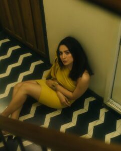 Asha Negi Instagram - That warm yellow mood💛
.
@pornsoup 
@worldofsuryasarkar 
@meher.tara.muah
