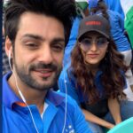 Asha Negi Instagram - Happy happy to you bro💛 Thankyou for being you.. Thankyou for doing all that you do for humanity, for inspiring us! Thankyou for being there always! 💛💛💛 @karanwahi