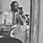 Asha Negi Instagram - Felt cheeky might delete later!🖤 🙈