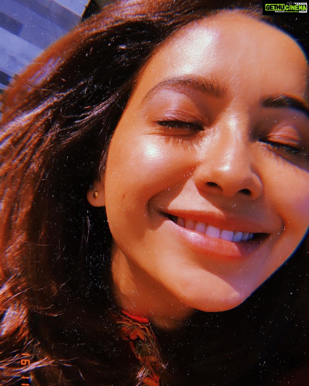 Asha Negi Instagram - Only for the real ones!🌹😉✨