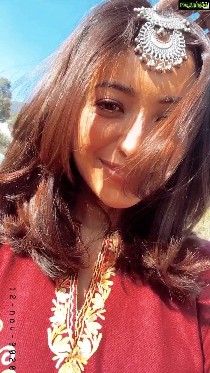 Asha Negi Instagram - Hi! Iam Laila🌹 . . . #livingthegoodlife ♥️✨