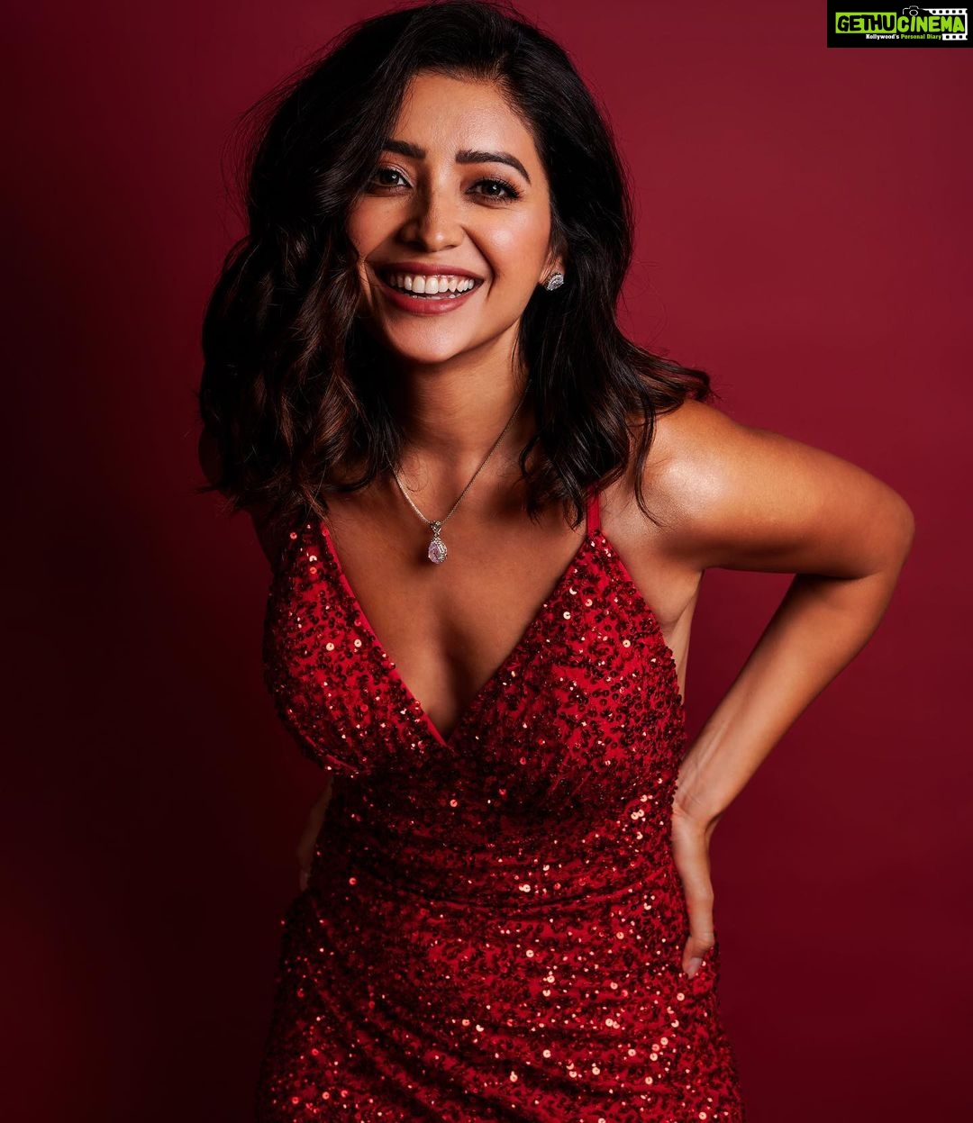 Asha Negi Instagram - Hey there October! Time to end them retrogrades now!!☺️ #ifyouknowyouknow