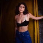 Asha Negi Instagram - Yellows and Blues!🌝💙 . @bharat_rawail @savlambaa @makeup_by_nainaa @hairbysharda