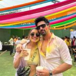 Asha Negi Instagram - Crazy holi scenes this year!! Happy happy holi evryone!🎉