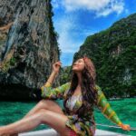 Ashi Singh Instagram - Shakaboom! 🪄 #AshiSingh #AshiSinghReels Pileh Lagoon - Phi Phi Islands