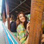 Ashi Singh Instagram - Bangkok🇹🇭, tuk tuk🛺.... aur bohot sari dhoop ki chhaap!☀️ . . . . #ashisingh #Bangkok #thailand #tuktukride #sun #travel Bangkok Thailand