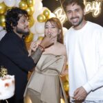 Ashi Singh Instagram - I couldn’t find pictures with everyone ☹️ Even the slide of 10 pictures is less to show the joy and happiness ♥️ Glass House