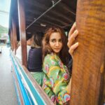 Ashi Singh Instagram - Bangkok🇹🇭, tuk tuk🛺.... aur bohot sari dhoop ki chhaap!☀️ . . . . #ashisingh #Bangkok #thailand #tuktukride #sun #travel Bangkok Thailand
