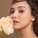 Ashi Singh Instagram - I guess the flowers aren’t just used for big apologies 🌺 . Concept, Photography & Styling - Luv Israni @luvisrrani Make up & Hair Styling - Kanika Arora @kanika_arrora Assisted by - Harshita Patel @makeoverby_harshitapatel