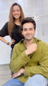 Ashi Singh Instagram - Aur koi demand?😅 #yehundinonkibaathai #samaina #ashdeep