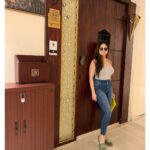 Avantika Khatri Instagram - आप सामने हो और हम हद मे रहें, मोहब्बत में कोई इतना भी शरीफ़ नहीं होता ! ❤️🔥 . #KudiAK #AK #homesweethome #humbleabode #loves #hindi #urdupoetry #shayarilover #lovemyself #advocator #of #selflove #avantika #khattri #filmmaker #mumbai #pune #india #bollywoodactress #producer #actress #filmdirector #filmmaker #celebrity #pictures #avantikakhattrilatestpics #avantikakhattri @directors_visions @avantikakhattri Home Sweet Home