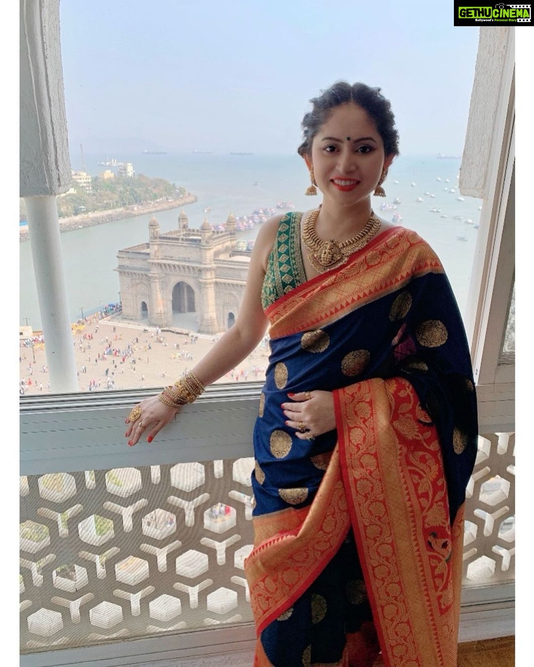 Avantika Khatri Instagram - #latepost International Women’s Day special. ❤️ Thank you to the Honourable Governor of Maharashtra Shri Bhagat Singh Koshyari ji @bhagatsinghkoshyari and to the entire team of @midday_entertainment for recognising my work and the work of each one of these strong women in their respective fields. . #gratitude #blessed #womensday #2022 #powerfulwomen2022 #honoured #india #mumbai #ethnicwear #indianwear #proud #moment #rajbhawan #governor #of #maharashtra #tajpalacemumbai #taj #gatewayofindia #avantikakhattrilatestpics #avantikakhattri The Taj Mahal Palace, Mumbai