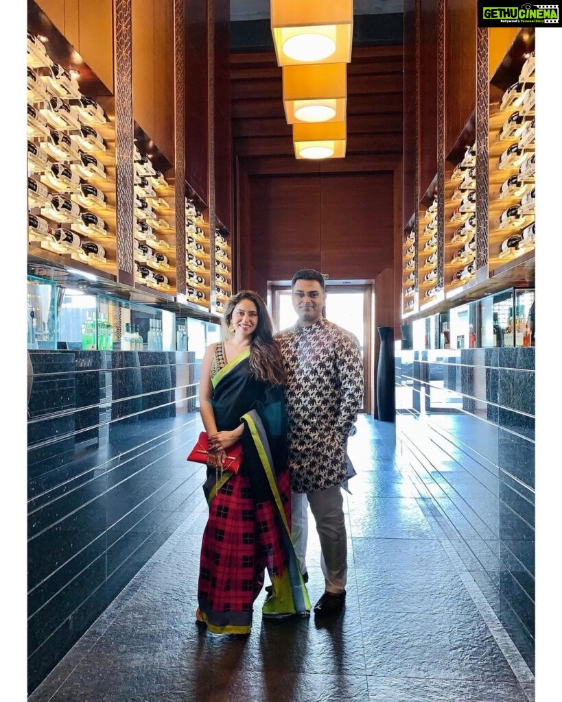 Avantika Khatri Instagram - Happy Valentine’s Day to my Forever Valentine. ❤️🧿 Also a Happy 15th Engagement Anniversary my love. 🎂 ..and not without the blessings of my Mom and Dad. 😇 . #AK #valentinesday #15th #engagementanniversary #forevervalentine #peaceful #living #love #saree #sareelove #गुलाबी #ranipink #gold #silver #templejewellery #happygirl #smileface #burningbright #bindi #indian #indianwear #ethnicwear #fushia #globetrotters #actress #filmmaker #producer #celebrity #avantikakhattrilatestpics #avantikakhattri @directors_visions @avantikakhattri