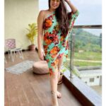 Avantika Khatri Instagram – घूम करके देखती जो जिंदगी rewind मे,
गिरगिटों के बीच रहती, बनके colour blind मैं।
So Apt !!! 😆 Anyways.. Just be In Love with Your Life.. Every Minute of it..! ..come what may !
.
#AK #Limitless #Infinite #viewing #life #in #retrospect #sunshine #sunnyday #beach #seasideview #summervibes #love #quotes #sun #sea #sand #pretty #exotic #terrace #home #beachwear #avantika #khattri #filmmaker #bollywoodactress #producer #celebrity #avantikakhattrilatestpics #avantikakhattri @directors_visions @avantikakhattri