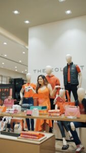 Avantika Khatri Instagram - Flaunting her glamorous looks and celebrating the season of love at #PhoenixMarketcityPune is none other than @avantikakhattri Want to experience #TheGoodLife like her? Just visit #PhoenixMarketcityPune to #CelebrateLove this Valentine's Day with your loved ones. Shop worth ₹5,000 from over 300+ brands and stand a chance to win an International Trip* with your partner. Insider tip: Gift them the Phoenix Gift Card if you could not figure out the Valentine gift for him/her and let them choose their own special gift.  #Pune #Shopping #Valentine #PhoenixGiftCard #Gifting #Love Phoenix Marketcity - Pune