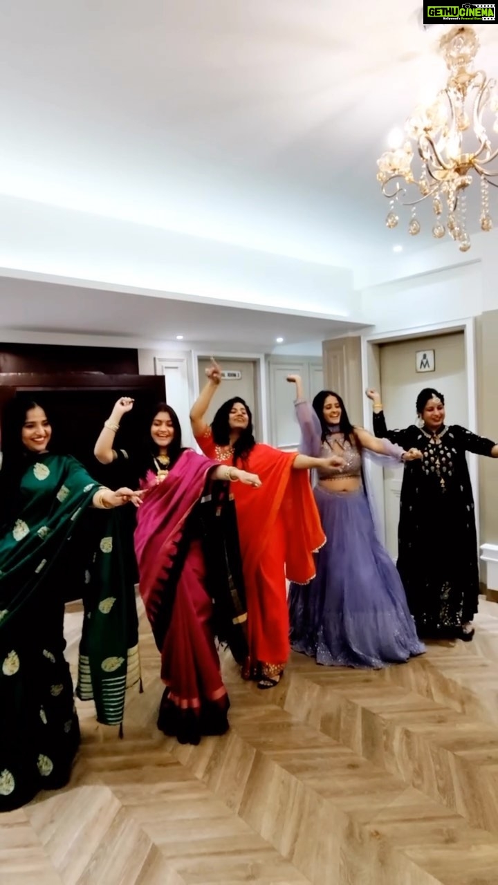 Ayesha Singh Instagram - Rehearsal that never saw a finale 😂.