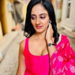 Ayesha Singh Instagram – #ghumhaikisikeypyaarmeiin ❤️