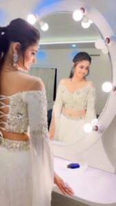Ayesha Singh Instagram - ❤️ #Guftagu
